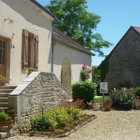 Montceau-et-Echarnant Ferme Du Pigeonnier B&B 외부 사진