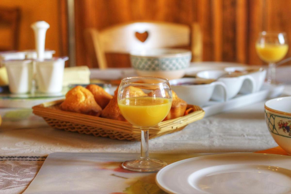 Montceau-et-Echarnant Ferme Du Pigeonnier B&B 외부 사진